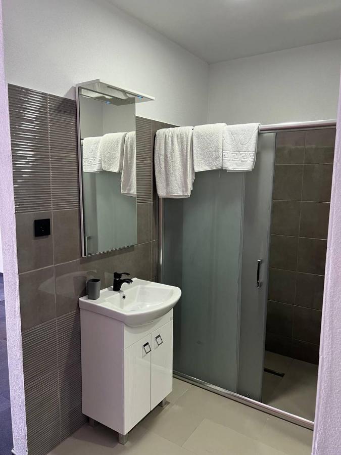 Arena Bakarni Hotell Brčko Exteriör bild