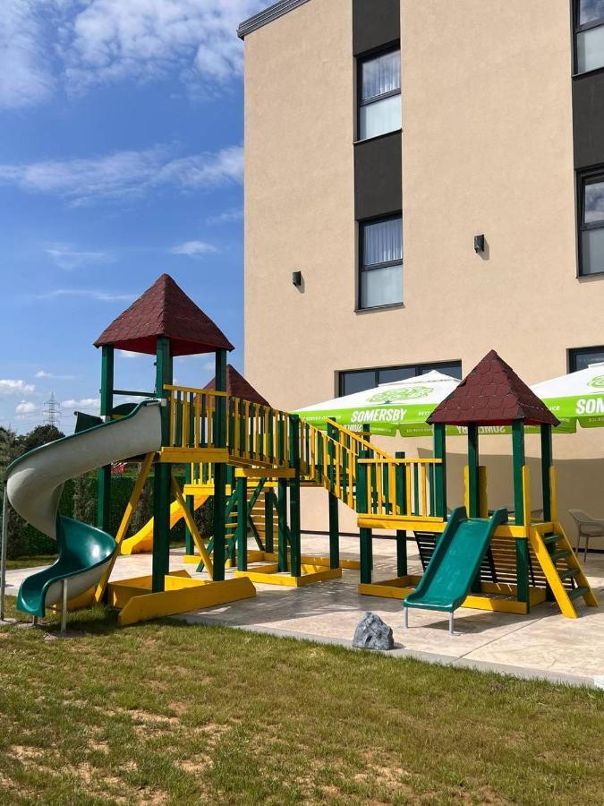 Arena Bakarni Hotell Brčko Exteriör bild